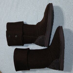 UGG Classic Cardy Brown Boots Size 10